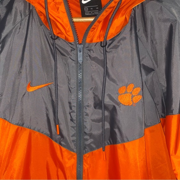 Clemson Tigers Nike Windrunner Full Zip Jacket, Size XL, Like New - Picture 2 of 9